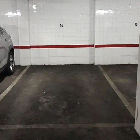 Centro Con Parking Vut-828-as * Gijón